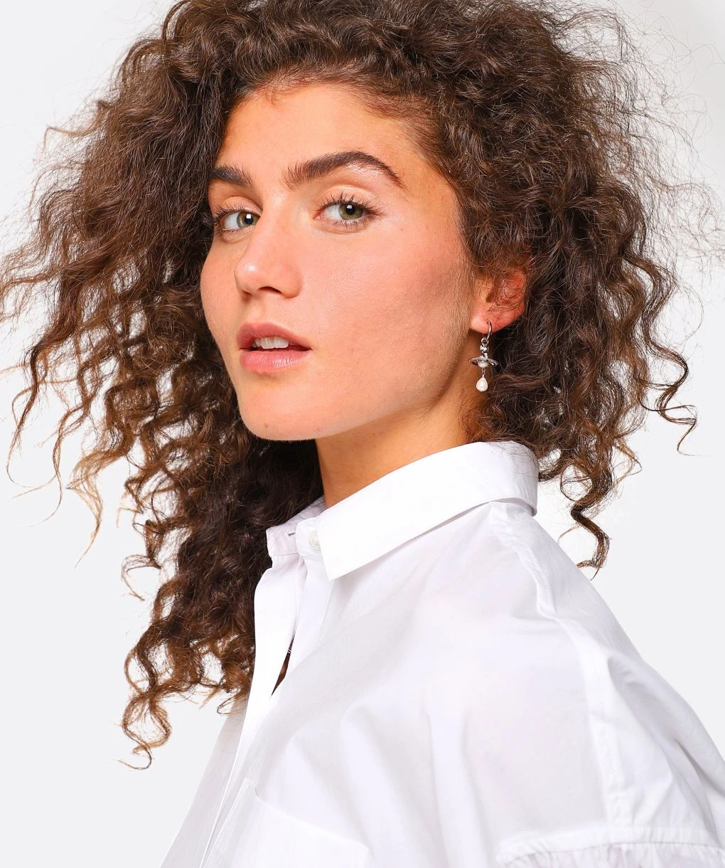 Vivienne Westwood Aleksa Pearl Earrings 2 Vivienne Westwood Aleksa Pearl Earrings - Image 2